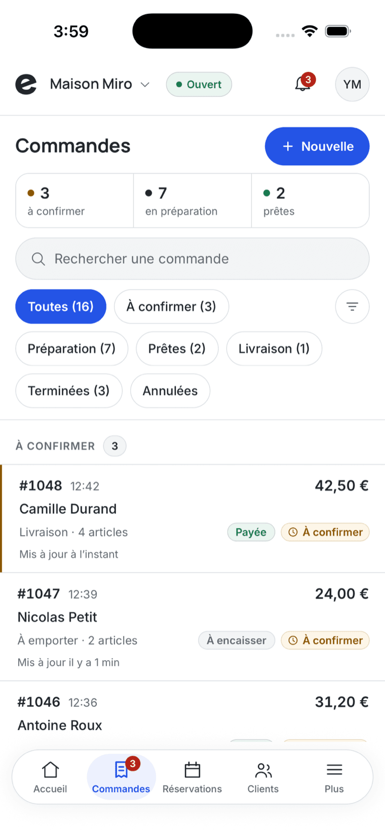 La file des commandes sur téléphone : compteurs à confirmer, en préparation et prêtes, filtres par statut et commandes à confirmer
